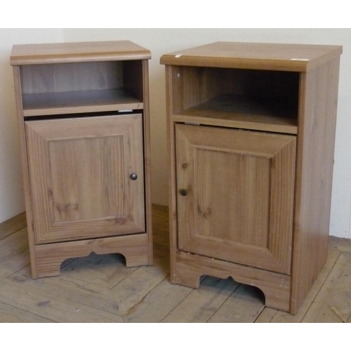 501 - Pair of modern pine laminate bedside cupboards