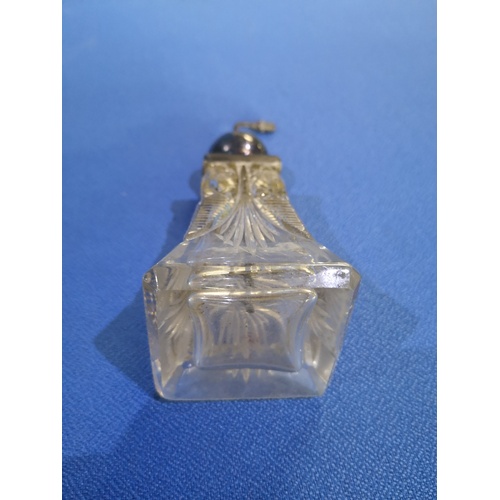60 - London silver hallmarked topped perfume atomiser with tapering cut glass body (height 17.5cm) silver... 