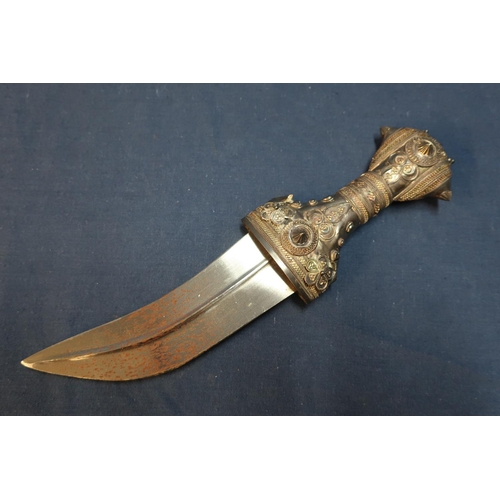 18 - Indo Persian unmarked silver Jambiya with 6.5 inch slightly curved blade, complete with five ring sh... 