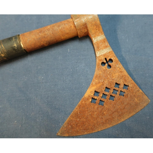 32 - 19th/20th C Indian hand axe, the steel head with pierced detail and carved wood shaft (overall lengt... 