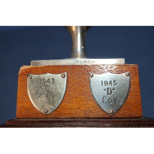 172 - London silver hallmarked military trophy cup for Inter Company Shooting 1939-43, with various inscri... 