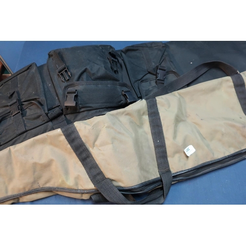 301 - A gun slip and a padded rifle bag (2)