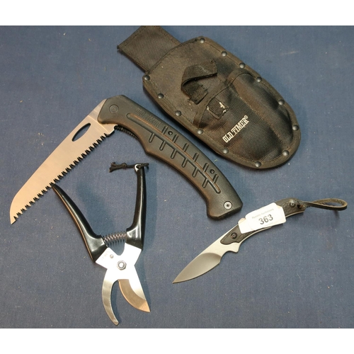 363 - Old Timer Multi-tool belt pouch comprising of cutters, 2 1/4 inch bladed knife and 6 inch bladed saw