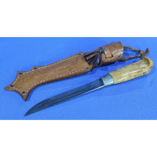 543 - Scandinavian style sheath knife with 5 1/2 inch blade, wooden grip and leather sheath