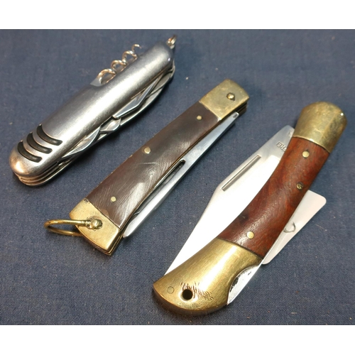 558 - Single bladed Rost Frei pocket knife with brass mounts, another combination fork pocket knife & bott... 