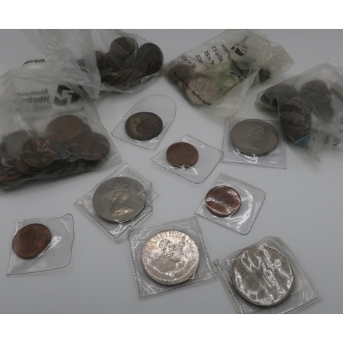 394 - Collection of various assorted mostly GB and some foreign coinage, commemorative coins etc, includin... 