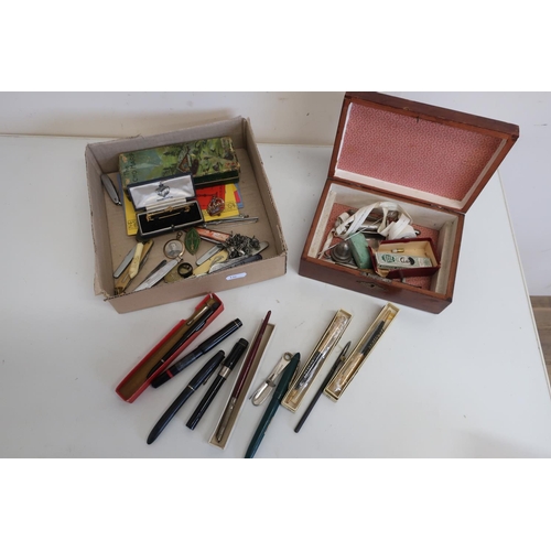 41 - Collection of various assorted ink and other pens including Perfect Point, boxed pens, Parker ink pe... 