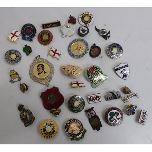 24 - Collection of various assorted Association type badges including Pioneer Run, Sunbeam Motorcycle Clu... 