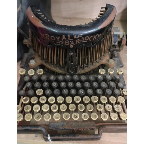 30 - Royal Bar-lock vintage typewriter, black japanned body with Qwerty keyboard