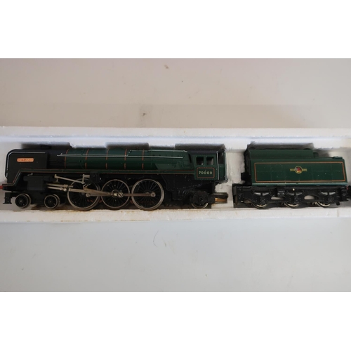 73 - Boxed Hornby OO gauge R.063 BR Loco Britannia