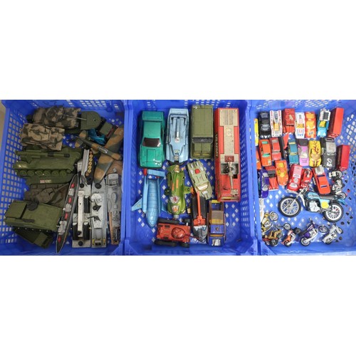 39 - Collection of Dinky, Corgi and other die-cast vehicles including military, Thunderbird 2, SPV vehicl... 