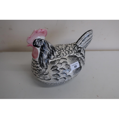 89 - Price of Kensington speckled hen on nest tureen and cover (36cm x 20cm)