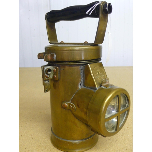 11 - Ceag brass inspection lamp with wooden handle (22cm)