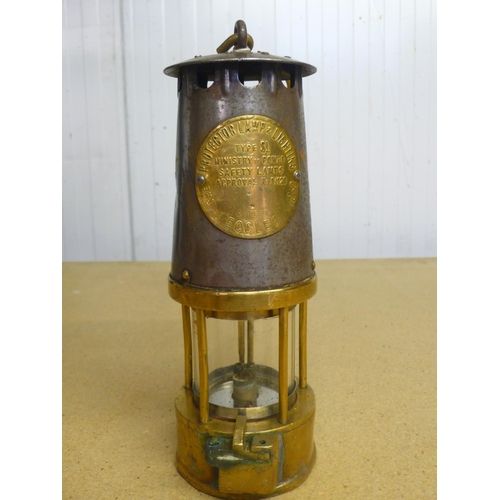14 - Protector Type SL brass and steel miners lamp No. 1 (22cm)