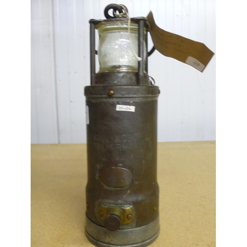 28 - Youle & Co. Rotherham surveyor's mining lamp No. 610 (26cm)