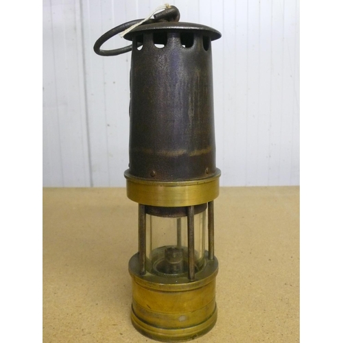 30 - Hailwood & Ackroyd Type 01 brass and steel miners lamp (25.5cm)
