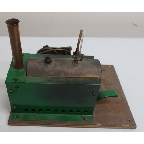 206 - Live steam single cylinder engine with burner, in Bowman Models wooden box