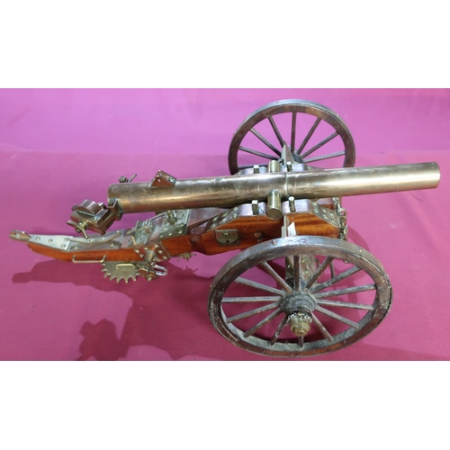 18 - Well made brass scale model of a breach loading field gun (barrel length 40cm) (trunnions  bored thr... 