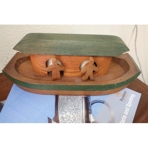 63A - Wooden Noahs Ark by Woodpecker Toys (John Spence), animals are made from the following woods: Walnut... 