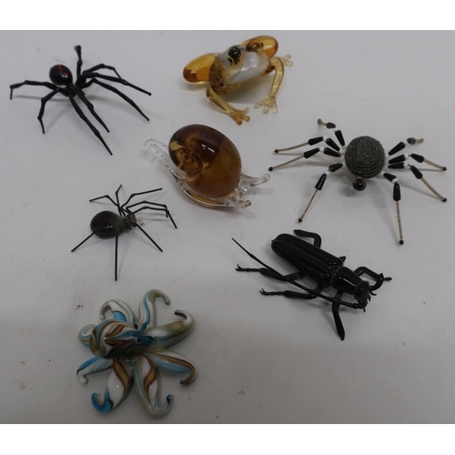12 - Studio glassware figure of a frog, similar figure of an octopus and snail, and various glass spiders