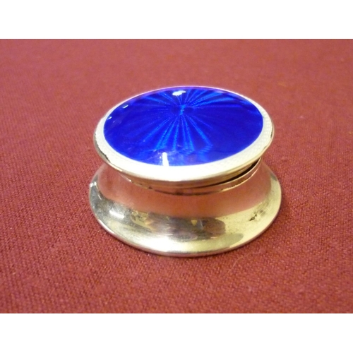 33 - Edwardian hallmarked silver circular pill box with blue enamel hinged top, Birmingham 1913, (3.5cm)