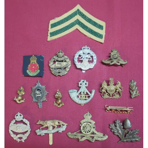 104 - Selection of various British military cap badges, including Queen's Own Yeomanry, Royal Artillery, T... 