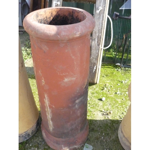 28 - Single chimney pot (29