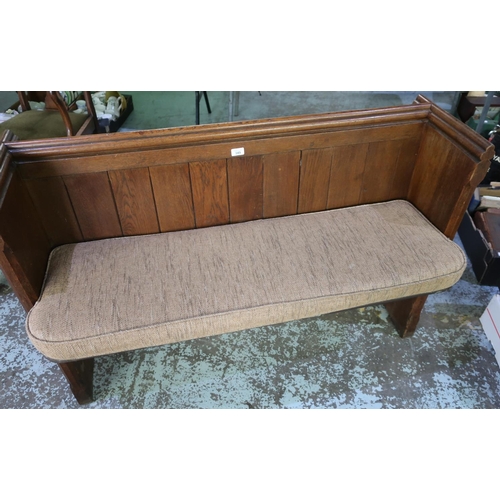 349 - Early 20th century oak pew with fitted seat cushion (132cm x 86cm x 50cm)