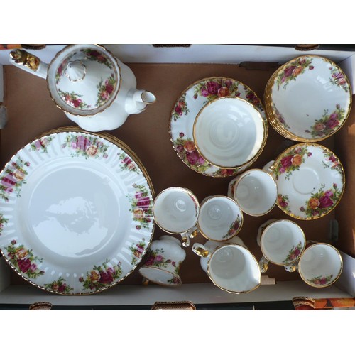 178 - Royal Albert Old Country Roses pattern dinner and coffee service for six, including teapot etc