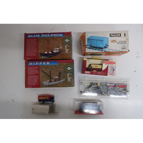 42 - Two Tasma Products boat kits, Faller bell ringing wagon, trackside limited edition Noddy van etc, in... 