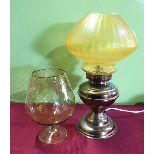 142 - 1970's vase with amber tint bowl, table lamp with amber shade