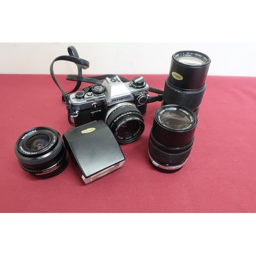 89 - Box of various camera equipment including an Olympus OM10 complete with Olympus 50mm f1.8, Olympus 1... 