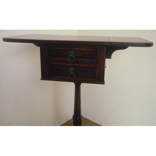 54 - Small Geo. III style cross banded mahogany tripod Pembroke table, reeded top above two small drawers... 