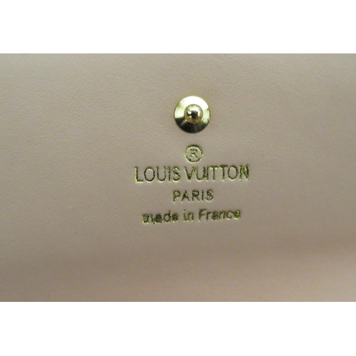 73 - A Louis Vuitton ladies purse with box