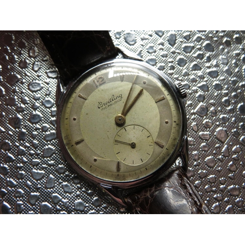 500 - Breitling hand wound wristwatch. Chrome plated case, case backed stamped Breitling No. 189 19 (1 443... 