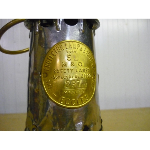 461 - Protector Type SL brass and steel miners lamp No. 297 (22cm)