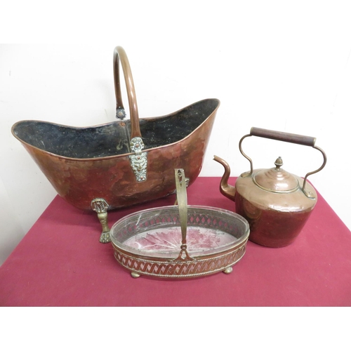 445 - Victorian copper kettle with brass acorn finial, an early 20th C copper coalbin with brass paw feet,... 