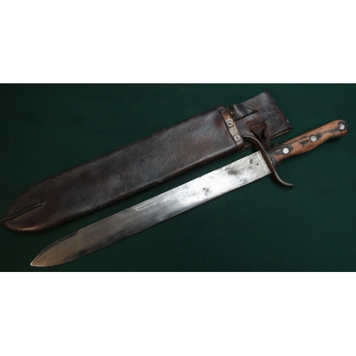 26 - Military heavy bladed machete type Austrian side arm stamped with crest to the 15.5 inch blade with ... 