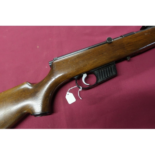 552 - Voere .22 semi auto rifle (lacking magazine) serial number 246862 (Section 1 certificate required)