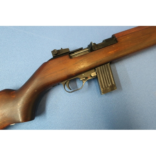 562 - Erma E M122 .22 self loading rifle with detachable magazine, serial no. 41760 (section one certifica... 