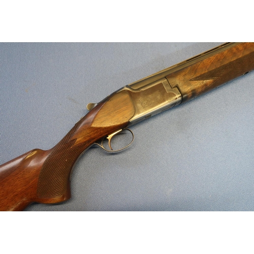 607 - Miroku 12B over and under ejector shotgun, with 26 inch barrels, choke 1/4 and 1/4, single trigger a... 