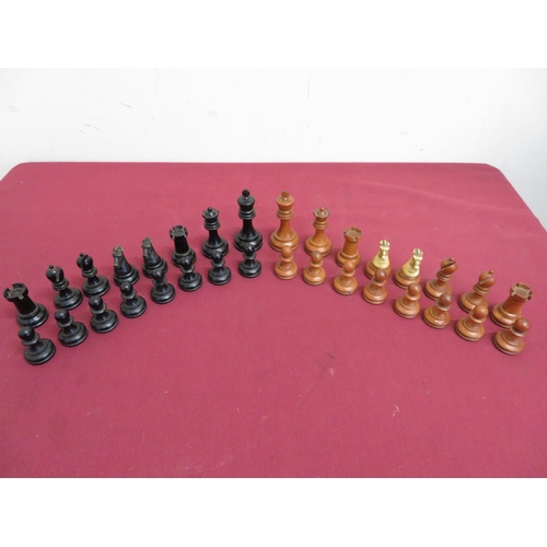 417 - Mahogany cased Staunton chessman set (British Chess Company), the box with paper trade label to the ... 