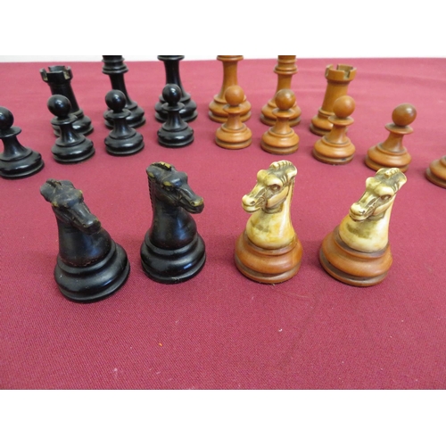 417 - Mahogany cased Staunton chessman set (British Chess Company), the box with paper trade label to the ... 