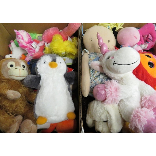 73 - Large collection of soft toys including teddy bears, penguins, Beanie bears, etc. (5 boxes)