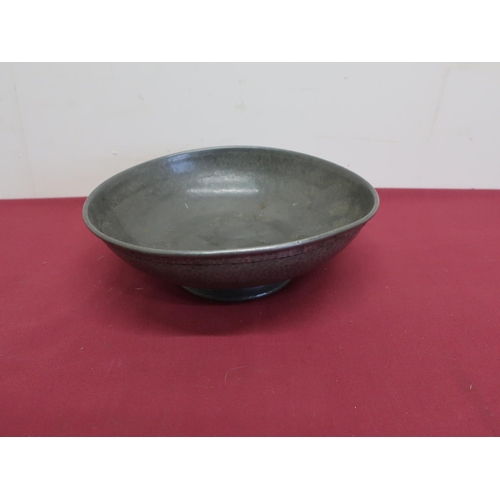 80 - Tudric pewter circular fruit bowl with hammered detail, No.01248  D28cm