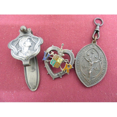 29 - Art Nouveau silver plated Chatelaine clip L6cm, a Victorian white metal & enamel brooch and a Victor... 
