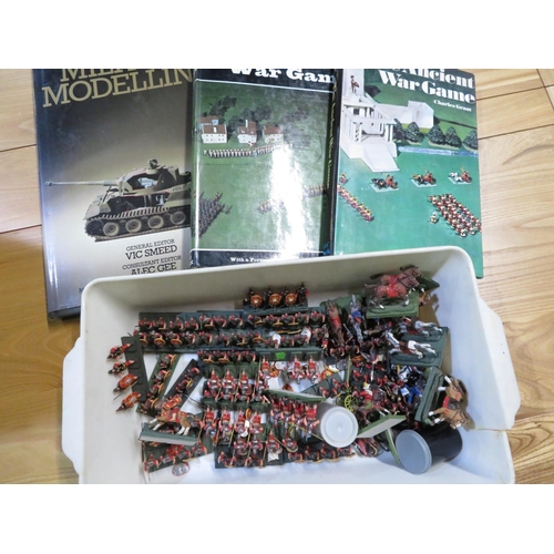 82 - Selection of quality painted military gaming figures mainly Romans, and three war game books - Ancie... 