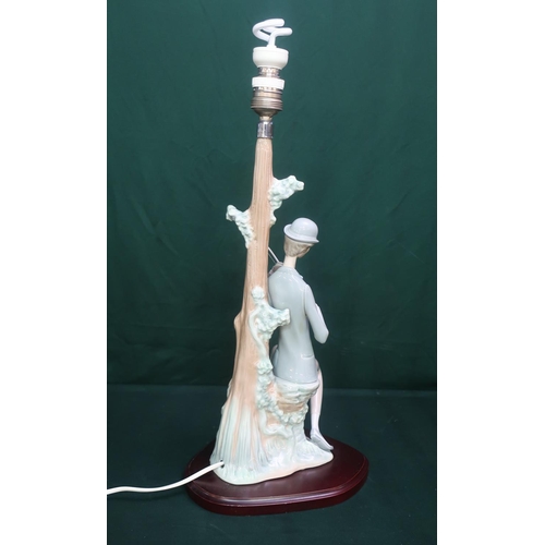 10 - Lladro Lamp 4634 “Boy With Violin” H59cm, including base and bulb.