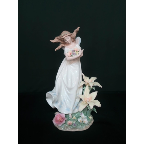 14 - Lladro figurine 6686 