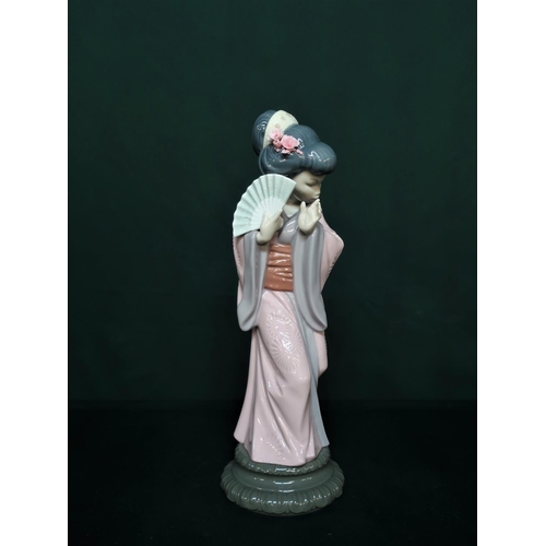 46 - Lladro figurine 4990 “Timid Japanese” in original box, H29cm.